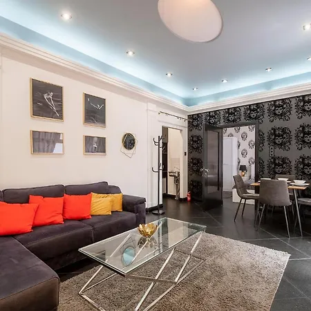 Grand Luxuryb&b -piotrkowska St Free Parking * 우치